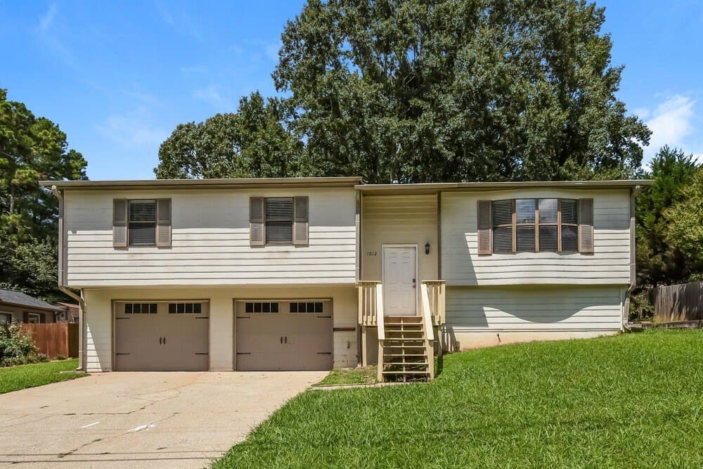 1012 Hicksmil Dr SW