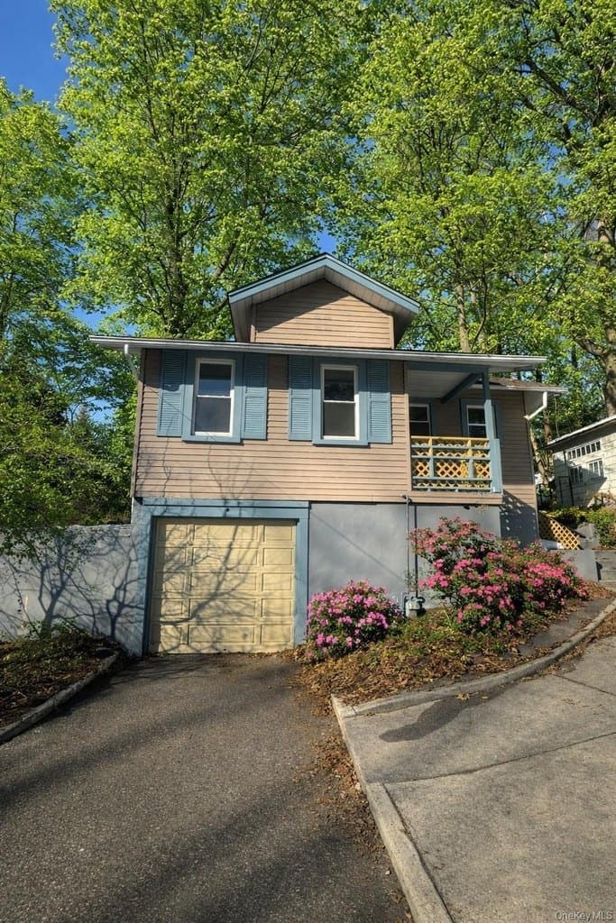 45 Abbott Dr