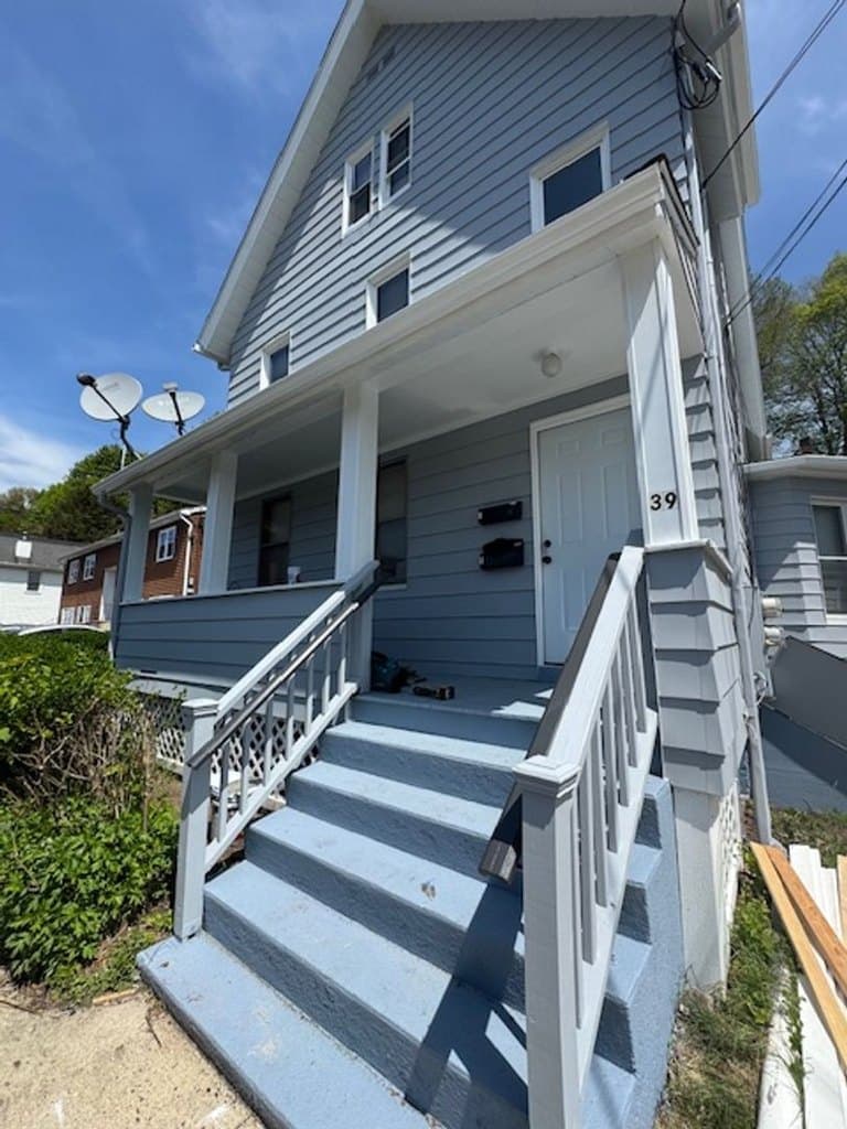 39 Bank St