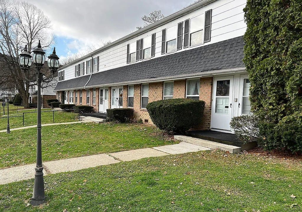 Woodland Apartments