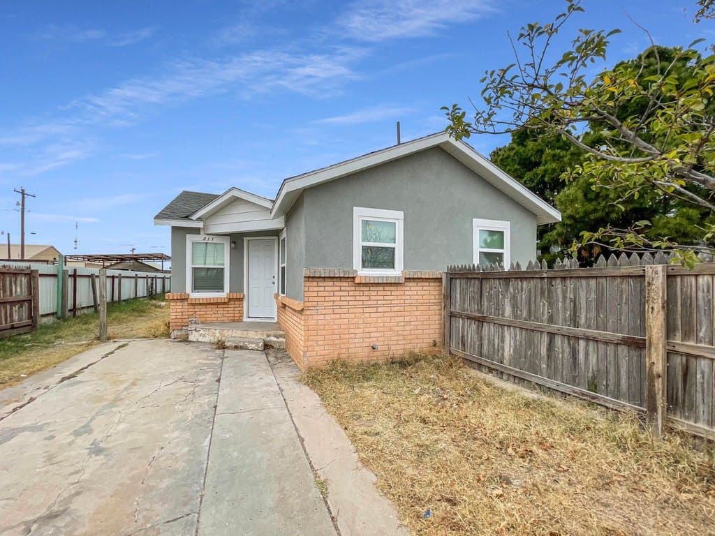 311-313 North Love Street