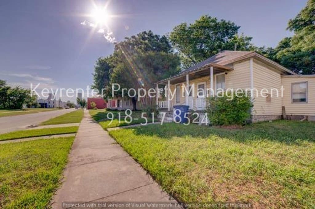 E 4th Street Duplex