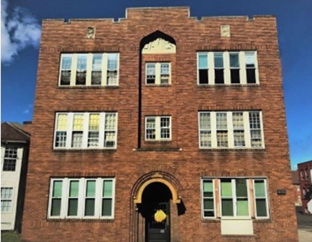 0215 11th St