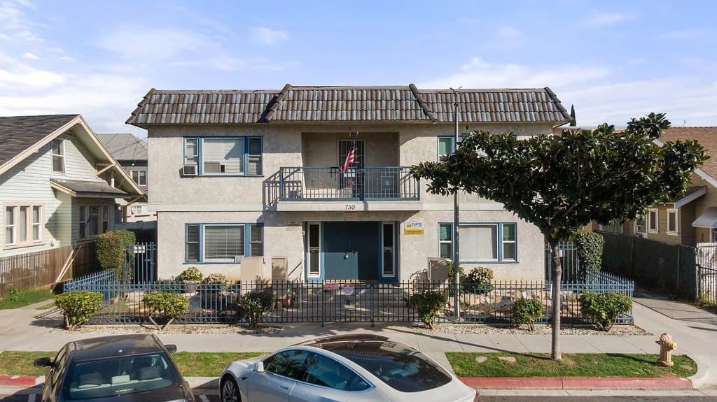 730 Magnolia Avenue
