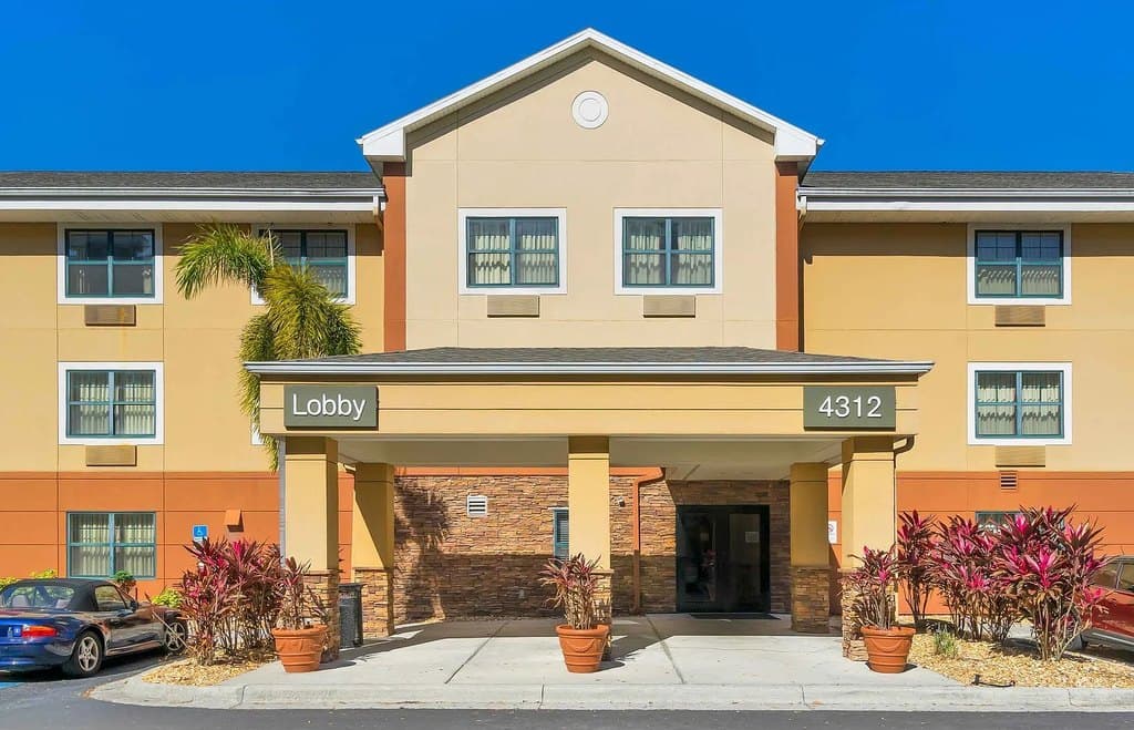 Tampa - Airport - Spruce Street