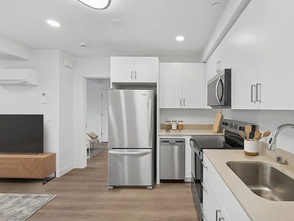 eaves Pleasanton