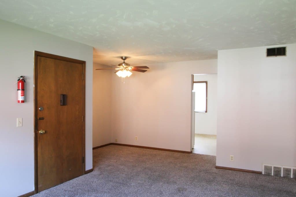 BARNES 7303 Decatur St