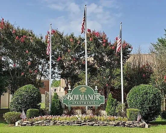Bowmanor Garden Apartments